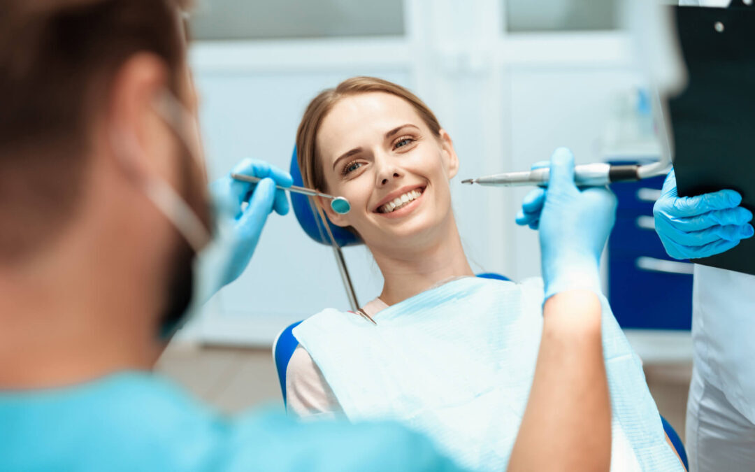 Why You Should Choose A Cosmetic Dentist